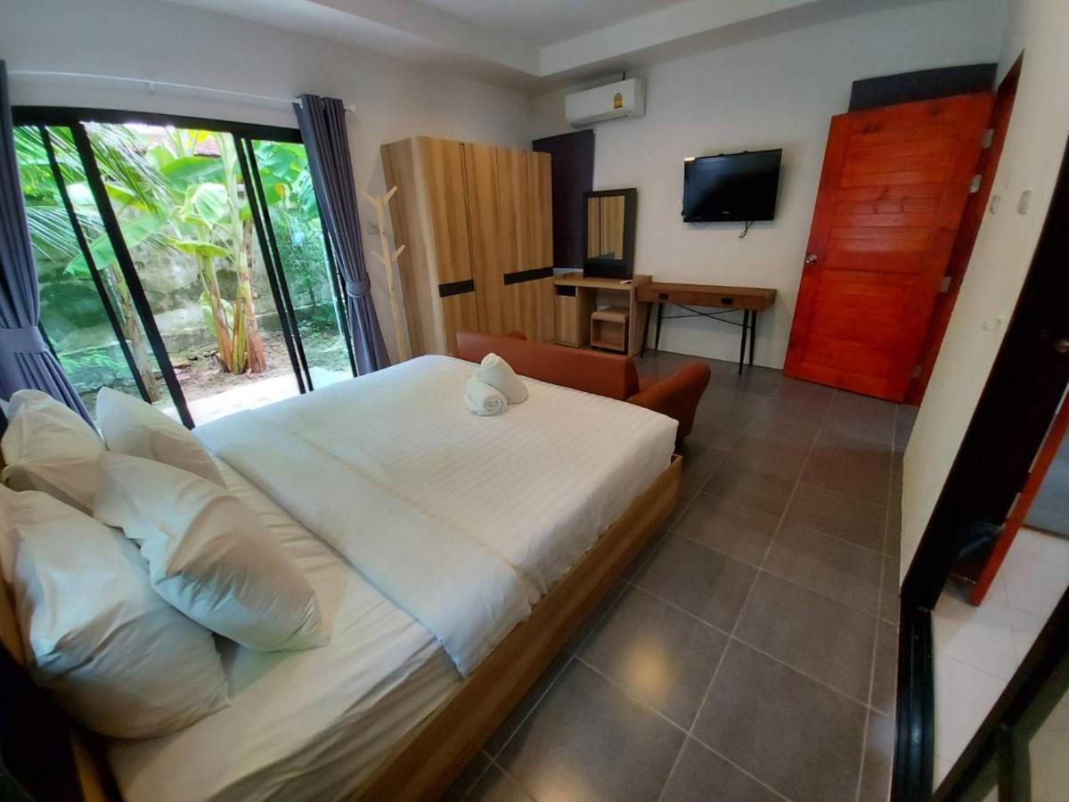 มาลินี เฮาส์ Hotel หาดบางเทา ภายนอก รูปภาพ