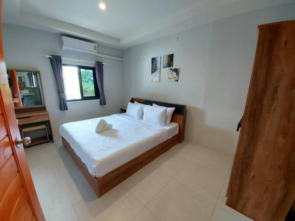 มาลินี เฮาส์ Hotel หาดบางเทา ภายนอก รูปภาพ