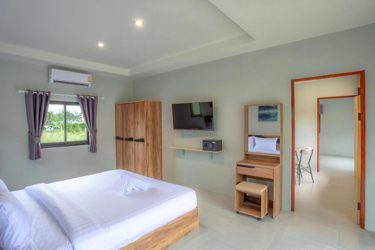 มาลินี เฮาส์ Hotel หาดบางเทา ภายนอก รูปภาพ