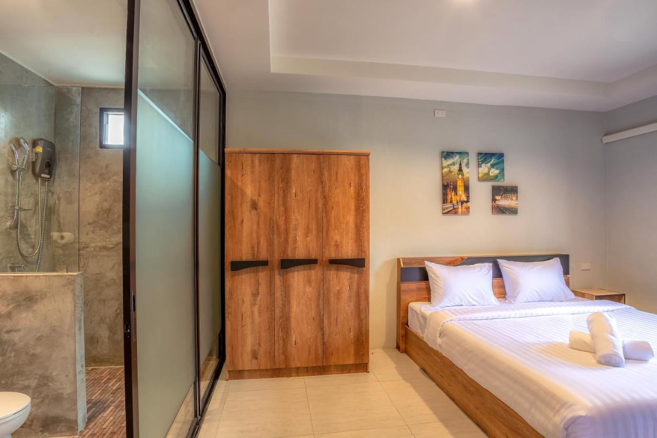 มาลินี เฮาส์ Hotel หาดบางเทา ภายนอก รูปภาพ